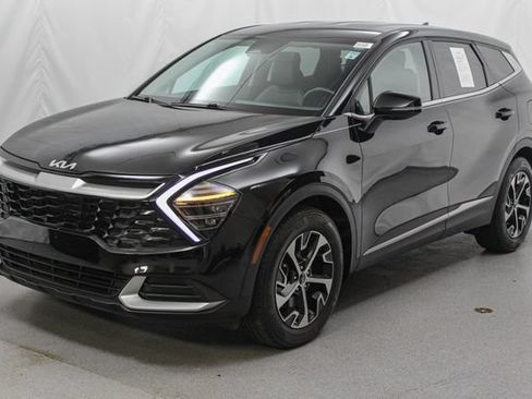 Used 2025 Kia Sportage EX FWD image 5