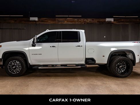 Used 2025 Chevrolet Silverado 3500 LTZ w/ LTZ Plus Package image 5