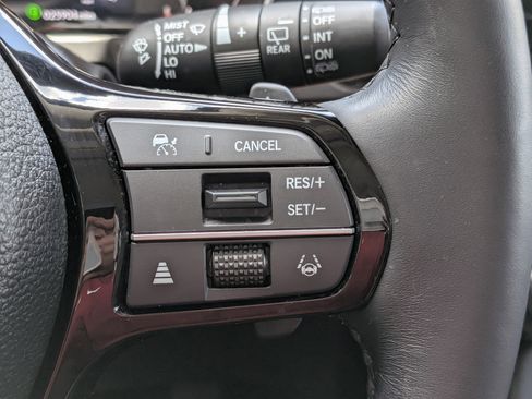 Used 2025 Honda Pilot Elite image 25