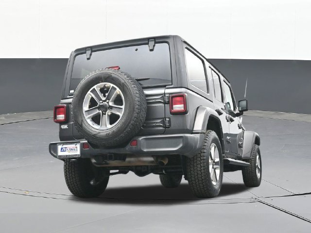 Used 2022 Jeep Wrangler Unlimited Sahara w/ Cold Weather Group AWD/4WD image 48
