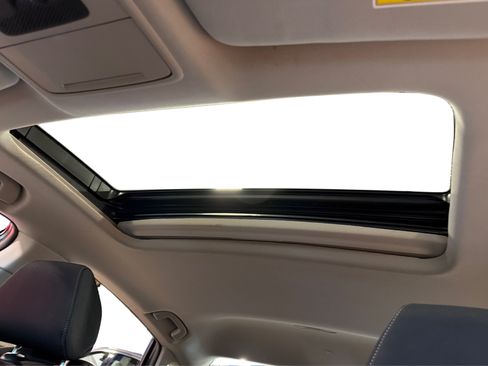 Used 2023 Honda Accord EX image 32