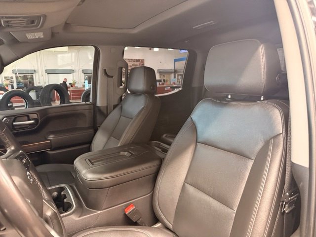 Used 2021 Chevrolet Silverado 1500 LT Trail Boss w/ Convenience Package II AWD/4WD image 5