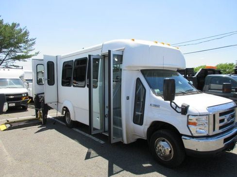 Used 2019 Ford E-350 and Econoline 350 Super Duty w/ Shuttle Bus Prep Package RWD image 1
