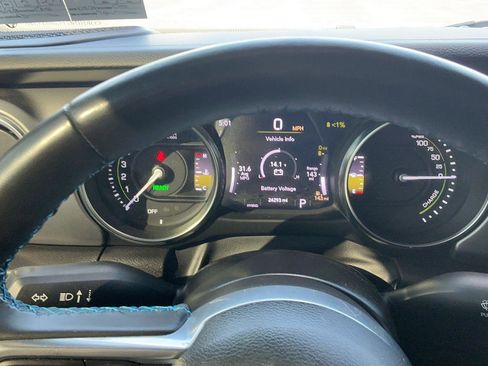 Used 2022 Jeep Wrangler Unlimited Rubicon 4xe w/ Steel Bumper Group AWD/4WD image 13