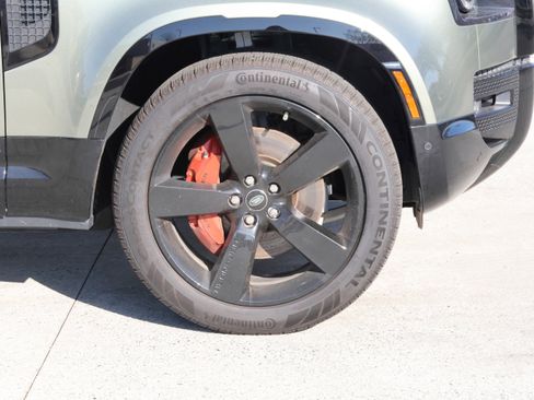 Used 2023 Land Rover Defender 90 X image 11