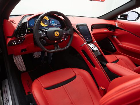 Certified 2025 Ferrari Roma Spider image 12