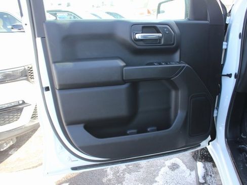 Used 2023 Chevrolet Silverado 1500 Custom Trail Boss image 17