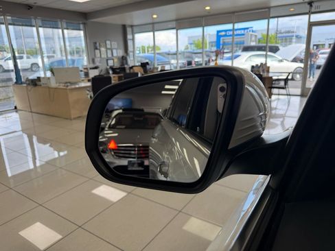 Used 2020 Mercedes-Benz GLS 450 4MATIC w/ Acoustic Comfort Package image 33