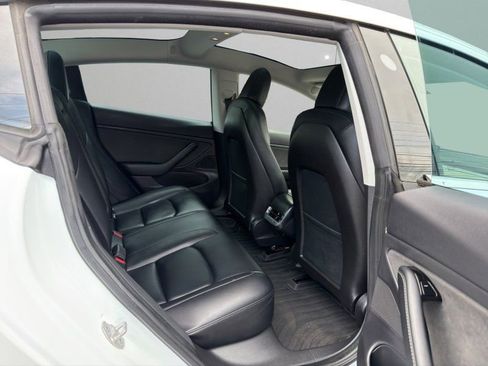 Used 2019 Tesla Model 3 Standard Range Plus RWD image 12