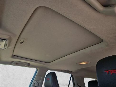 Used 2021 Toyota 4Runner TRD Off-Road Premium w/ Moonroof Package AWD/4WD image 16