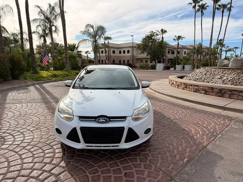 Used 2013 Ford Focus SE FWD image 22