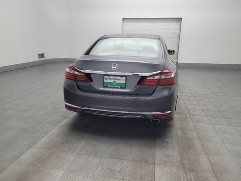 Used 2017 Honda Accord LX image 7
