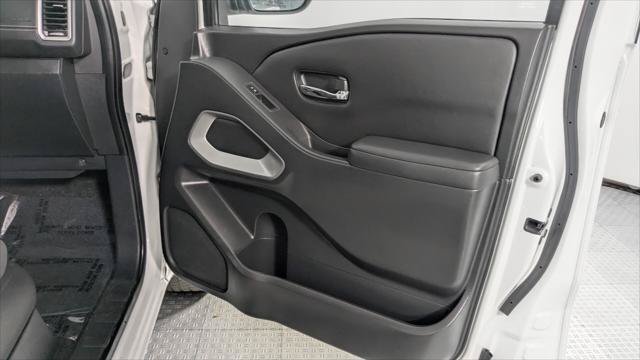 Used 2022 Nissan Frontier SV RWD image 22