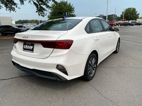 Used 2024 Kia Forte LXS FWD image 7