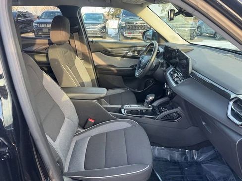 Certified 2024 Chevrolet TrailBlazer LT w/ Convenience Package image 17