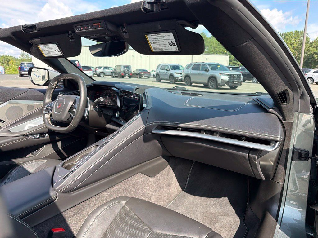 Used 2023 Chevrolet Corvette Stingray Preferred Cpe w/ Z51 Performance Package RWD image 11