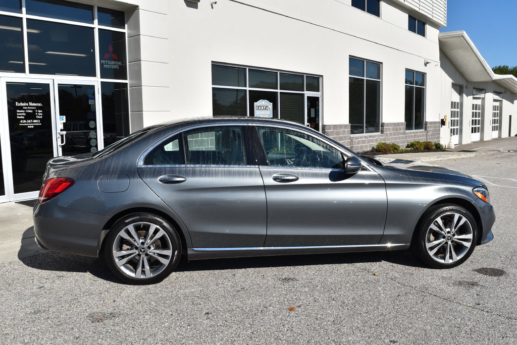 Used 2020 Mercedes-Benz C 300 4MATIC Sedan image 2