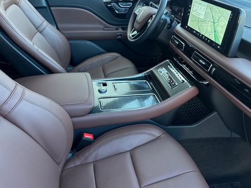 New 2026 Lincoln Aviator Reserve w/ Illumination Package image 16