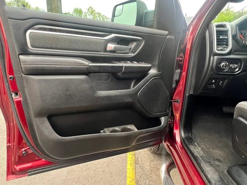 Used 2019 RAM 1500 Big Horn AWD/4WD image 11
