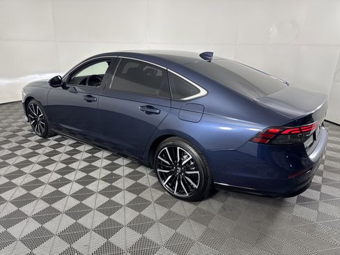 Certified 2025 Honda Accord Touring image 6