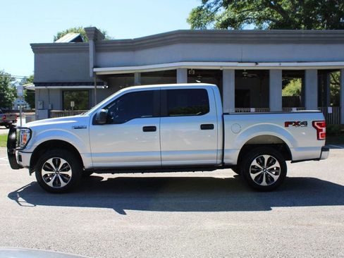 Used 2019 Ford F150 XL w/ Equipment Group 101A Mid AWD/4WD image 4
