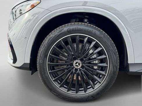 New 2026 Mercedes-Benz GLC 300 image 8