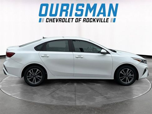 Used 2023 Kia Forte LXS image 7