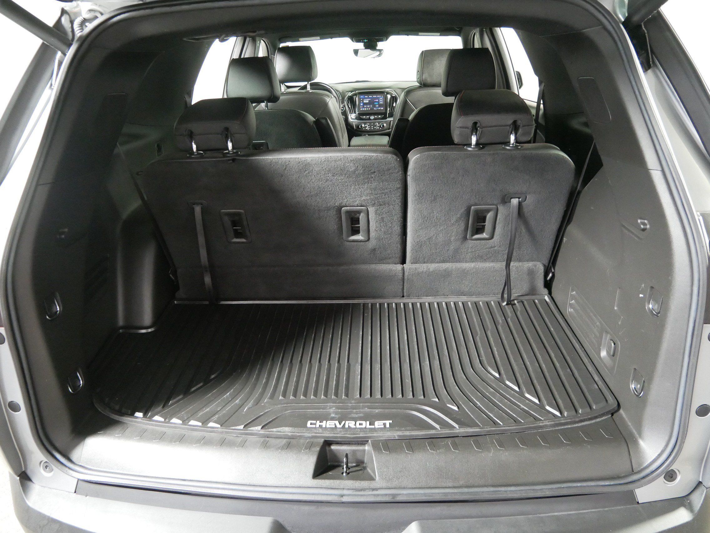 Used 2023 Chevrolet Traverse RS AWD/4WD image 18