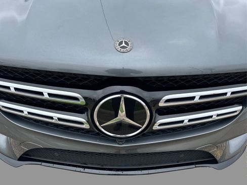 Used 2018 Mercedes-Benz GLS 550 4MATIC w/ Driver Assistance Package image 37