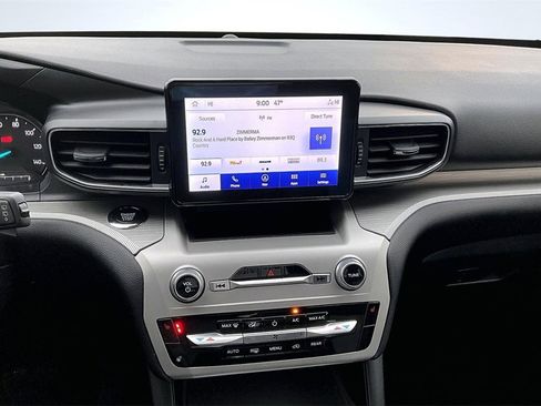 Used 2023 Ford Explorer XLT w/ Equipment Group 202A image 32