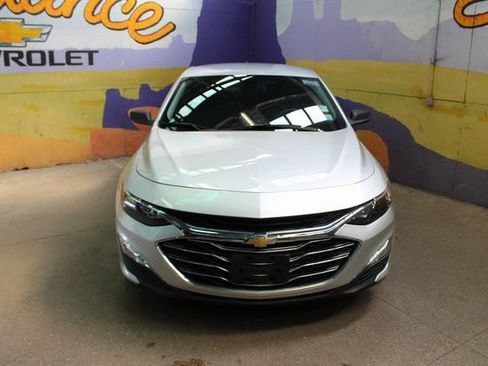 Used 2020 Chevrolet Malibu LS image 3