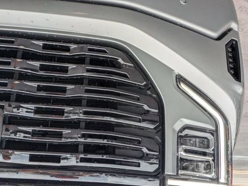 Used 2025 GMC Sierra 1500 Denali Ultimate AWD/4WD image 10