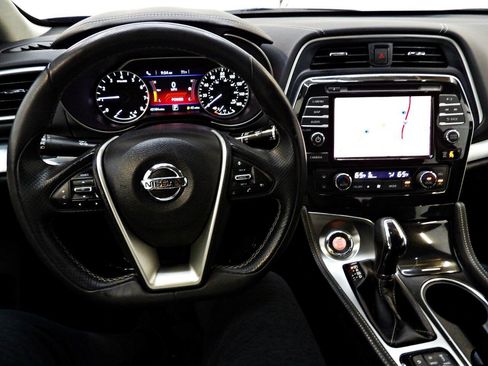 Used 2019 Nissan Maxima 3.5 SV w/ Floor Mat Group FWD image 18
