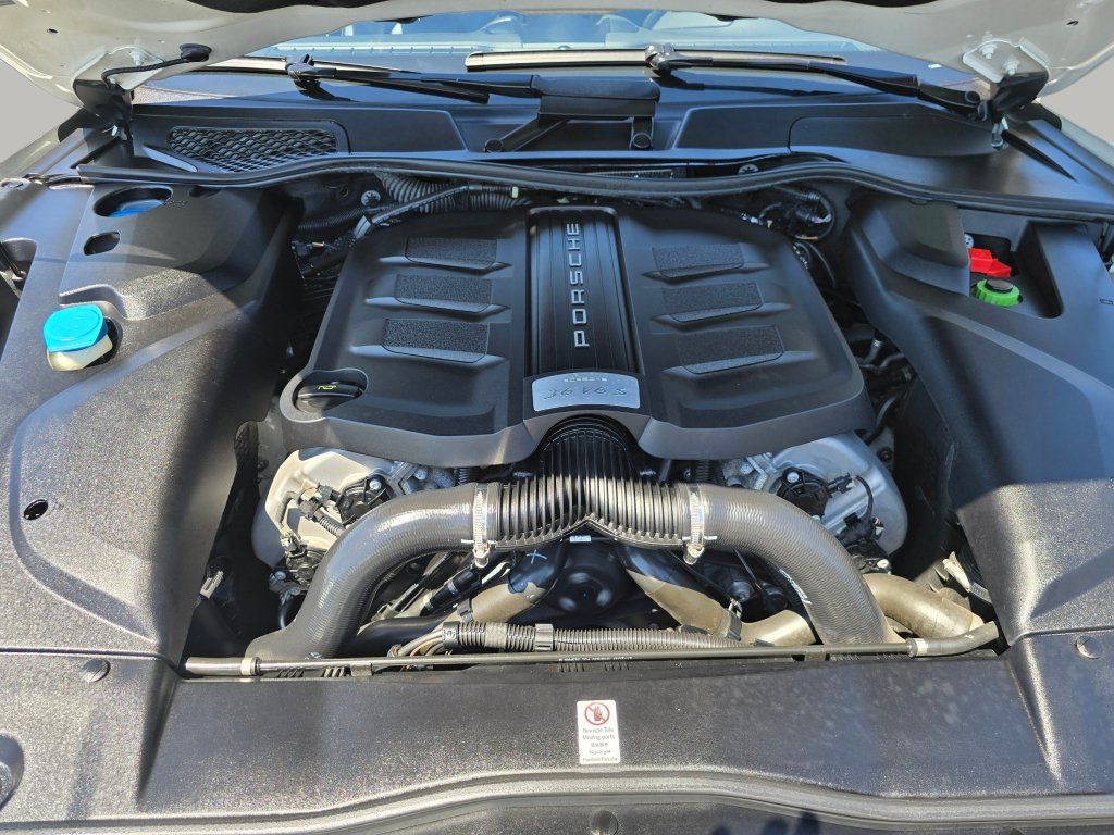Used 2018 Porsche Cayenne S AWD/4WD image 23