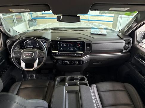 Used 2025 GMC Sierra 1500 SLT AWD/4WD image 12