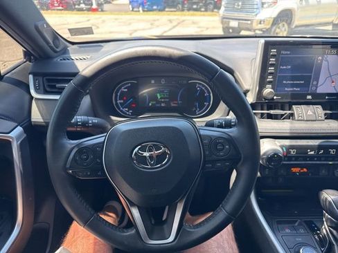 Used 2021 Toyota RAV4 XSE AWD/4WD image 17