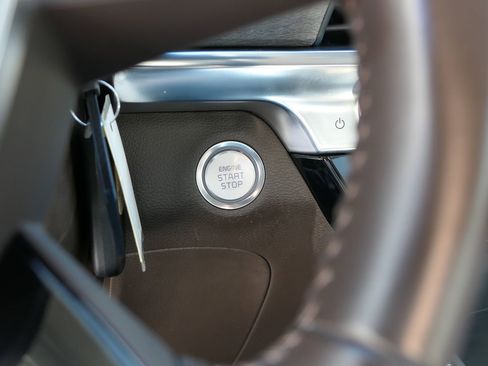 Used 2022 Kia Telluride SX w/ Towing Package image 16