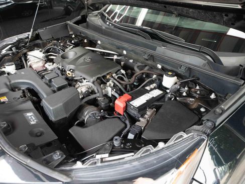Used 2023 Toyota RAV4 LE FWD image 33