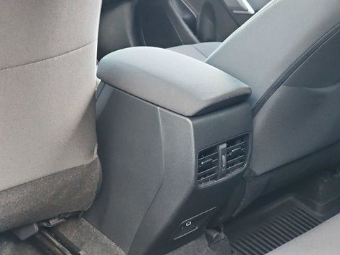 Used 2024 Toyota Corolla Cross LE image 22