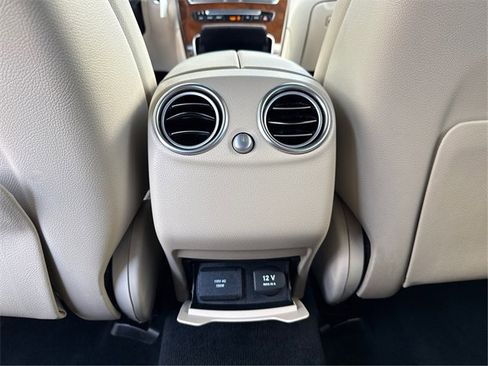 Used 2018 Mercedes-Benz GLC 300 4MATIC w/ Premium Package image 22