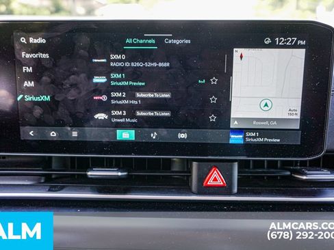 Used 2025 Kia Carnival FWD image 39