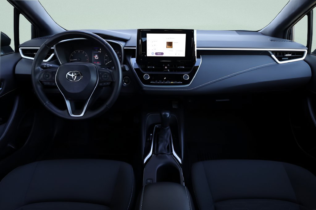 Certified 2025 Toyota Corolla SE w/ SE Package FWD image 29