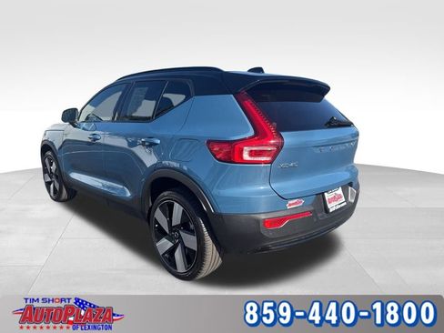 Used 2023 Volvo XC40 Recharge Ultimate image 3