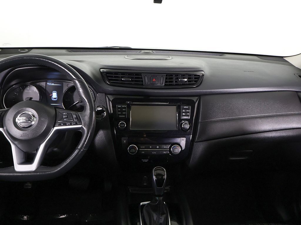 Used 2017 Nissan Rogue SV AWD/4WD image 36