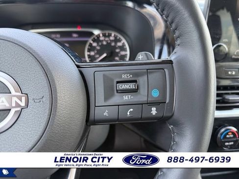 Used 2022 Nissan Pathfinder SL w/ SL Premium Package FWD image 21