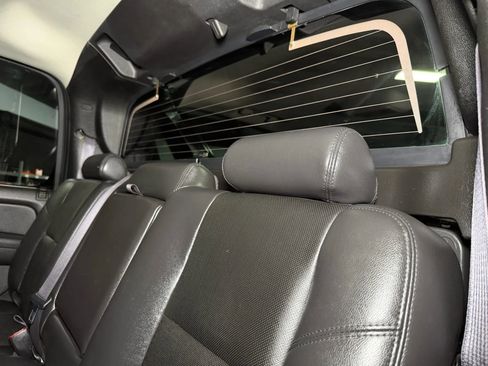 Used 2013 Chevrolet Avalanche LTZ AWD/4WD image 39