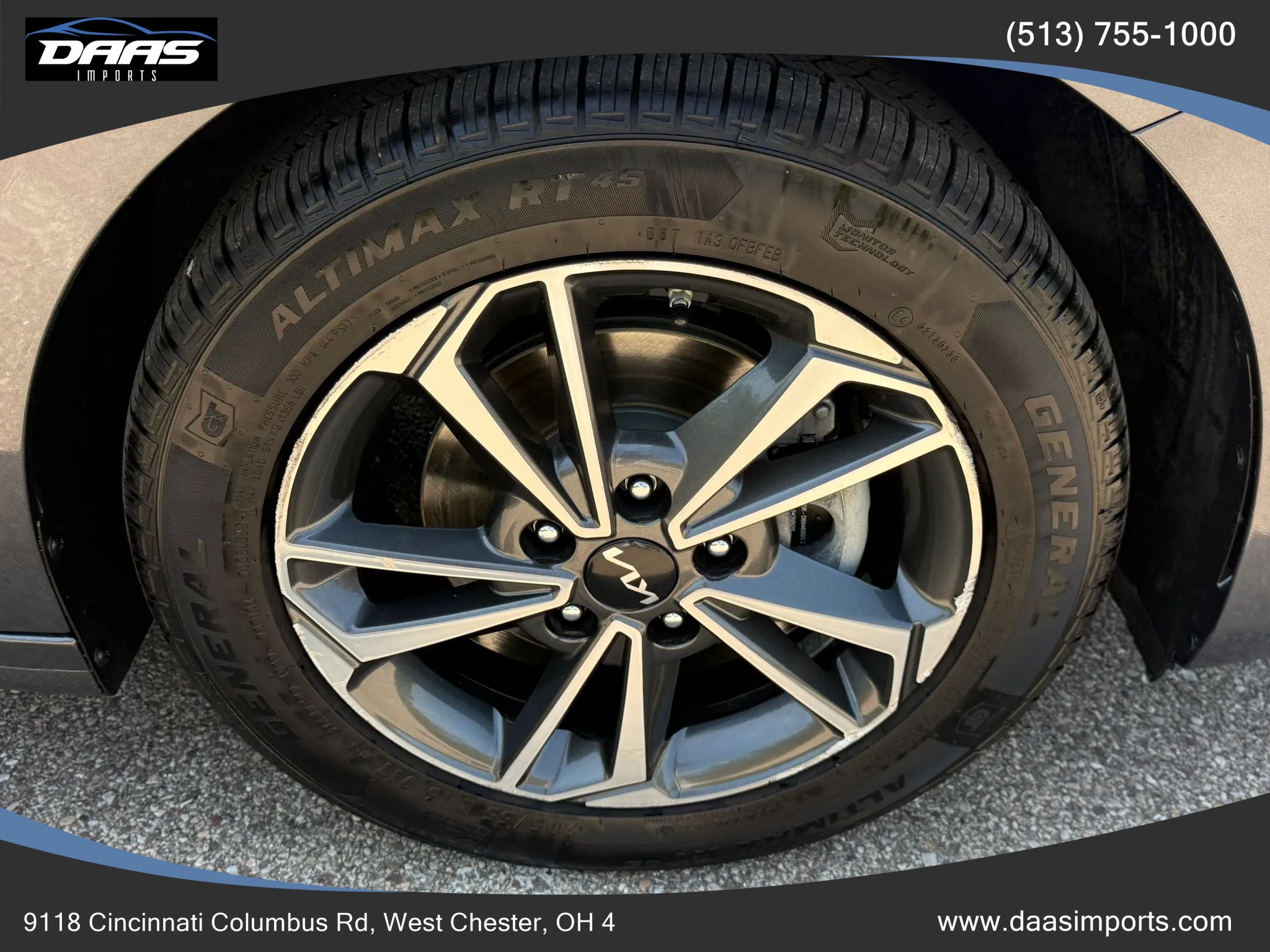 Used 2023 Kia Forte LXS FWD image 9