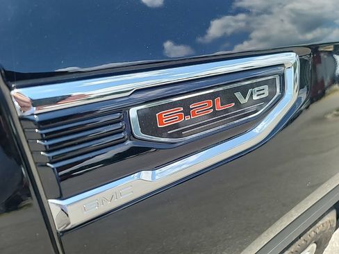 Used 2025 GMC Sierra 1500 Denali w/ Technology Package AWD/4WD image 10