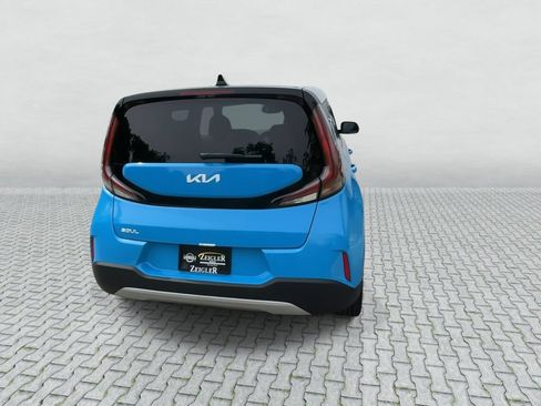 Used 2024 Kia Soul S FWD image 7