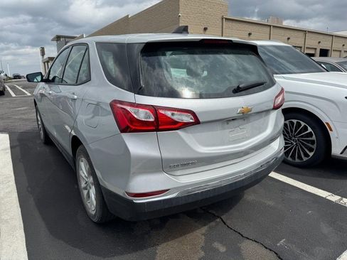 Used 2018 Chevrolet Equinox LS image 4